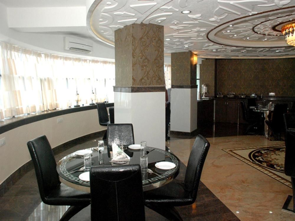 Hôtel Treebo Trend Orient Grand à Nagpur Extérieur photo