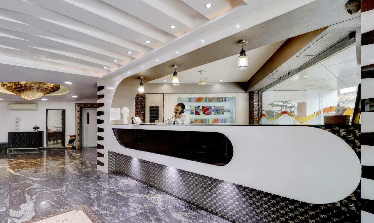 Hôtel Treebo Trend Orient Grand à Nagpur Extérieur photo